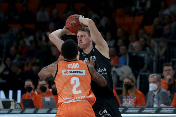 马德里的后 马德里的后